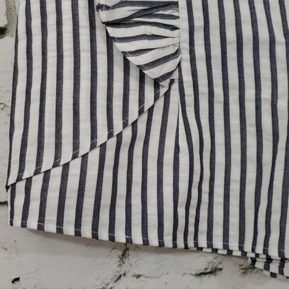 Zara shorts with Ruffles - Picture 6 of 7